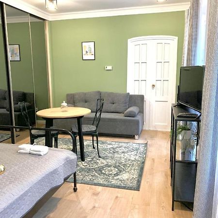 Fidelissima Apartman Sopron Luaran gambar