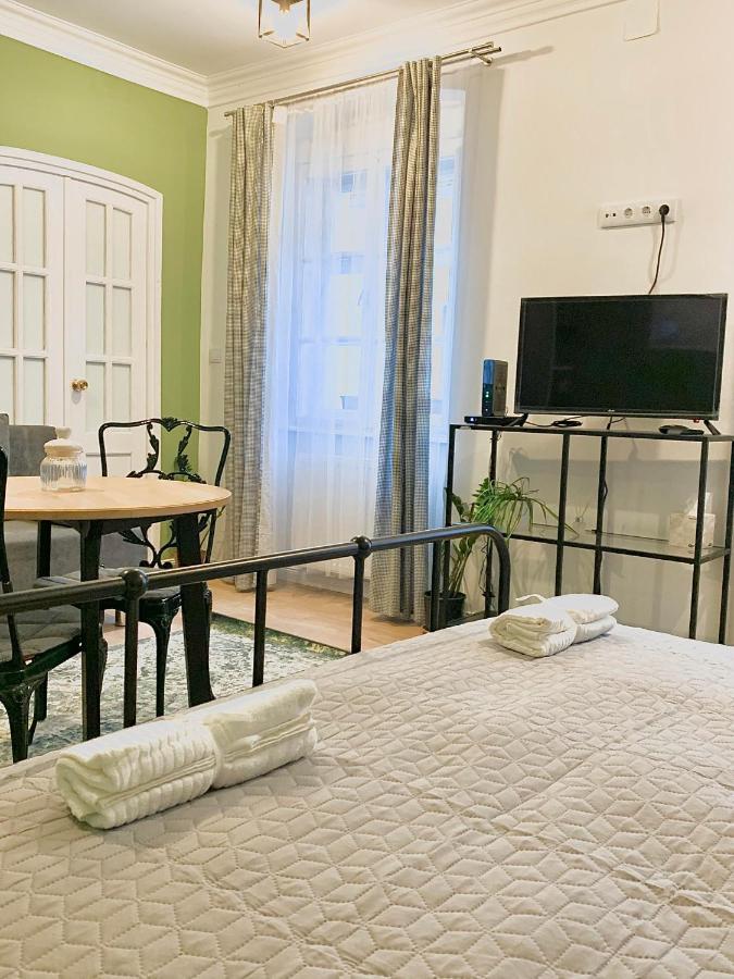 Fidelissima Apartman Sopron Luaran gambar